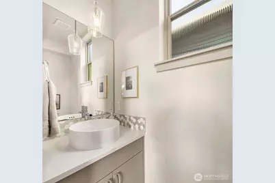 1704 E Marion Street, Seattle, WA 98122 - Photo 11