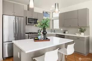 1704 E Marion St, Seattle, WA 98122 - Photo 13