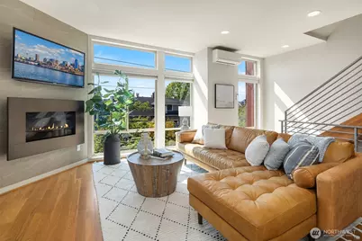 1704 E Marion Street, Seattle, WA 98122 - Photo 1