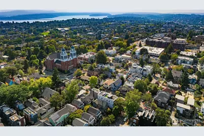 1704 E Marion Street, Seattle, WA 98122 - Photo 33