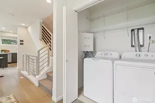 9032 14th Ave NW, Seattle, WA 98117 - Photo 17