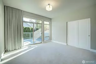 10010 Densmore Ave N, Seattle, WA 98133 - Photo 13