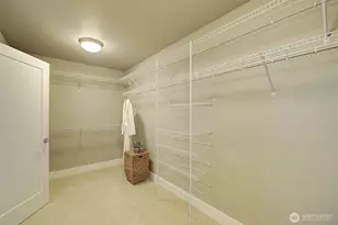 10010 Densmore Ave N, Seattle, WA 98133 - Photo 25