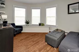 115 Bellevue Ave E, Seattle, WA 98102 - Photo 11