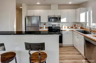 2101 N 55th St, Seattle, WA 98103 - Photo 13