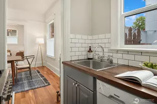 1726 15th Ave, Seattle, WA 98122 - Photo 11