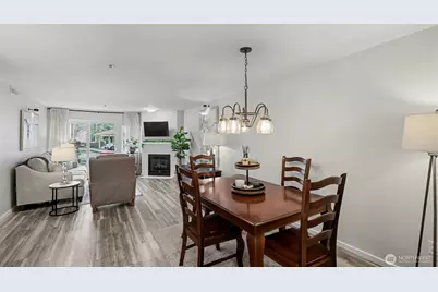 250 NW Dogwood Street #E-102, Issaquah, WA 98027 - Photo 13