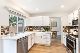 8925 179th St E, Puyallup, WA 98375 - Photo 11