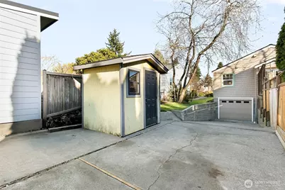 7731 29th Avenue NW, Seattle, WA 98117 - Photo 31