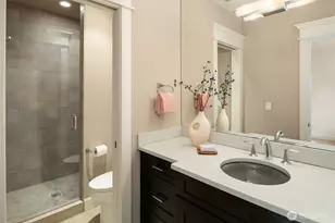 9942 SE 39th St, Mercer Island, WA 98040 - Photo 21