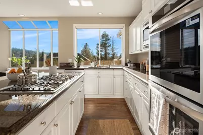 15897 SE 56th Place, Bellevue, WA 98006 - Photo 15