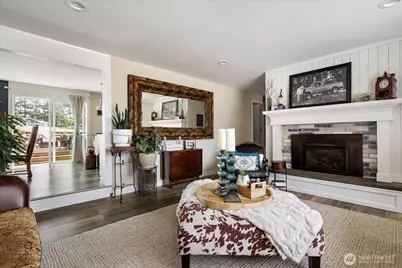 750 SW Thornberry Drive, Oak Harbor, WA 98277 - Photo 5