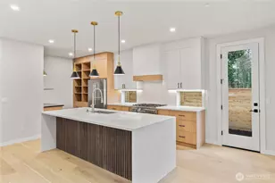 9012 124th Ln NE, Kirkland, WA 98033 - Photo 3