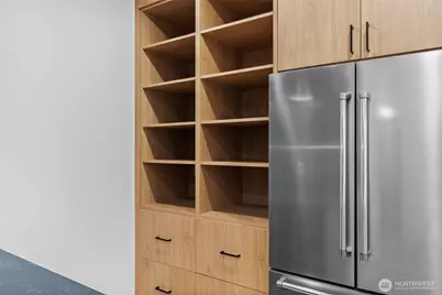 9012 124th Lane NE, Kirkland, WA 98033 - Photo 5