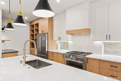 9012 124th Lane NE, Kirkland, WA 98033 - Photo 9