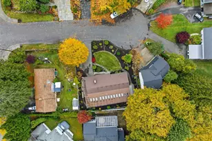 12664 NE 87th St, Kirkland, WA 98033 - Photo 35