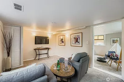 1924 Franklin Avenue E, Seattle, WA 98102 - Photo 21