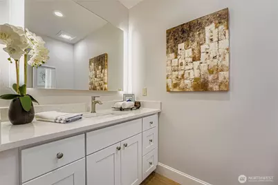 1924 Franklin Avenue E, Seattle, WA 98102 - Photo 11