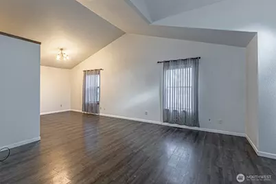 6135 36th Street SE, Auburn, WA 98092 - Photo 5