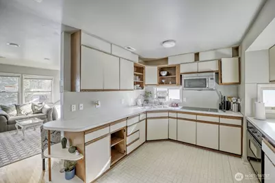 1401 Lake Youngs Way SE, Renton, WA 98058 - Photo 7