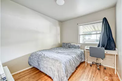 1401 Lake Youngs Way SE, Renton, WA 98058 - Photo 17