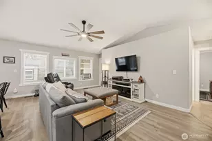 9615 9th St SE, Lake Stevens, WA 98258 - Photo 9