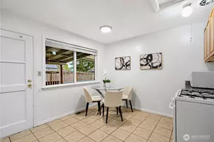 2807 NE 16th St, Renton, WA 98056 - Photo 11