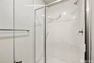 1085 103rd Ave NE, Bellevue, WA 98004 - Photo 17