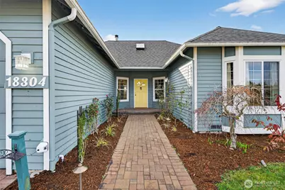 18304 68th Avenue W, Lynnwood, WA 98037 - Photo 3