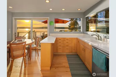 13415 Burma Road SW, Vashon, WA 98070 - Photo 15