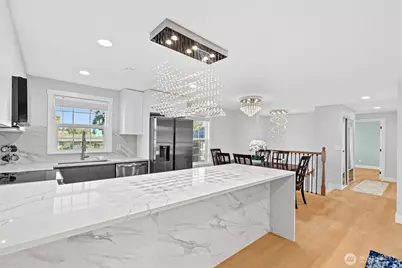 1112 Redmond Avenue NE, Renton, WA 98056 - Photo 11