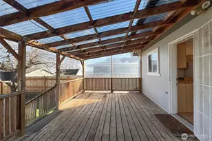 1123 W 9th St, Port Angeles, WA 98363 - Photo 27