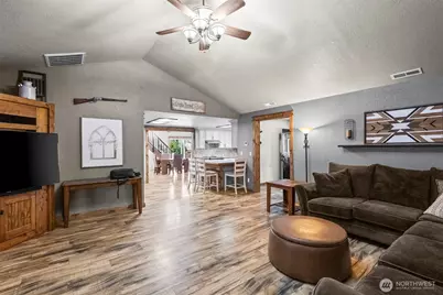 10618 229th Street E, Graham, WA 98338 - Photo 5