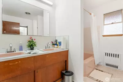 16545 Des Moines Memorial Drive S, Burien, WA 98148 - Photo 11