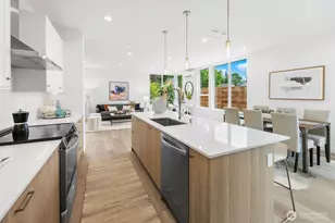 8831 Wallingford Ave N, Seattle, WA 98103 - Photo 9