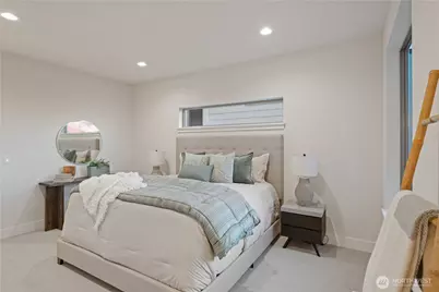 8717 126th Avenue NE, Kirkland, WA 98033 - Photo 17