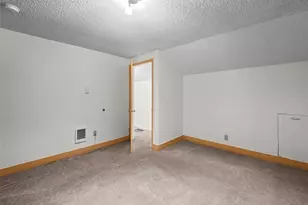 211 S 46th St, Tacoma, WA 98418 - Photo 21