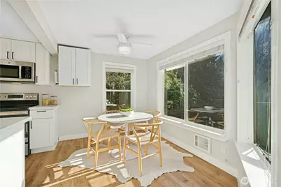 14324 126th Avenue NE #C201, Kirkland, WA 98034 - Photo 5