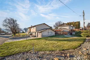 2149 NE 1st St, East Wenatchee, WA 98802 - Photo 3