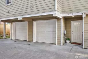 12017 32nd Ave NE, Seattle, WA 98125 - Photo 23