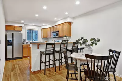 12017 32nd Avenue NE #B, Seattle, WA 98125 - Photo 7