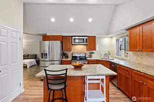 1325 Carr Blvd, Bremerton, WA 98312 - Photo 5