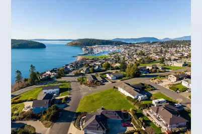 4708 Bryce Drive, Anacortes, WA 98221 - Photo 7