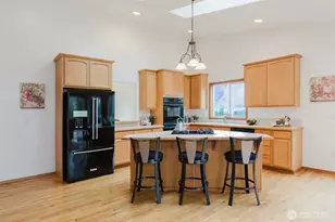 3523 E Calistoga Ct, Port Orchard, WA 98366 - Photo 7