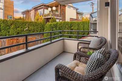 10142 NE 63rd Street, Kirkland, WA 98033 - Photo 15