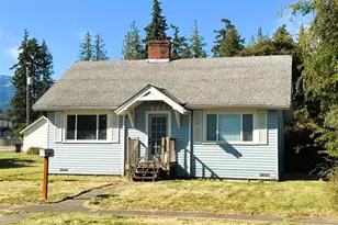 820 E 2nd St, Port Angeles, WA 98362 - Photo 23