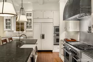 2001 Broadmoor Dr E, Seattle, WA 98112 - Photo 13