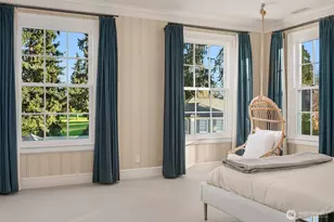 2001 Broadmoor Dr E, Seattle, WA 98112 - Photo 27