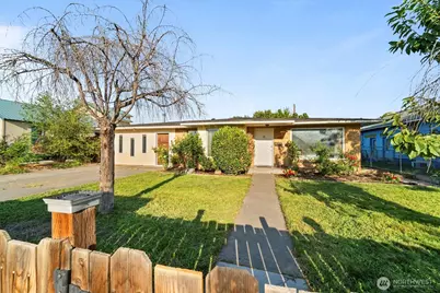 837 S Hawthorne Street, Kennewick, WA 99336 - Photo 1