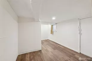 5607 5th Ave NE, Seattle, WA 98105 - Photo 25